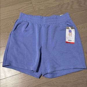 Medium - Purple Mondetta shorts